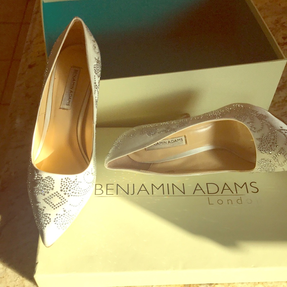 Like new Benjamin Adams shoes in box